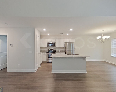 106 Western Red Cedar Drive - Photo Thumbnail 3