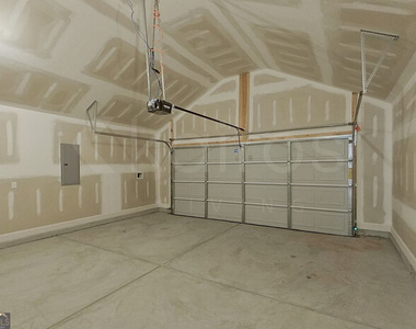 106 Western Red Cedar Drive - Photo Thumbnail 18