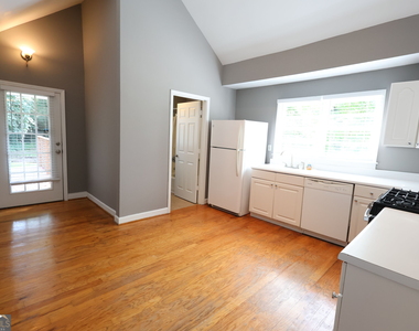 771 Mclendon Drive - Photo Thumbnail 7