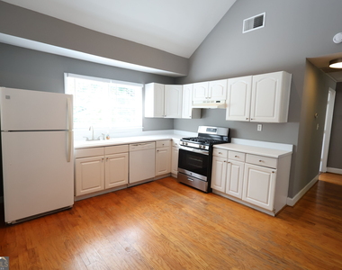 771 Mclendon Drive - Photo Thumbnail 6