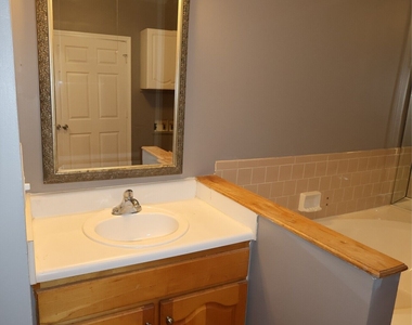 771 Mclendon Drive - Photo Thumbnail 13