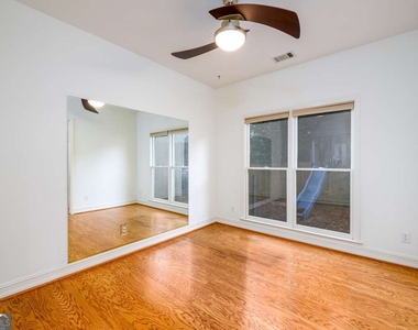 1560 Oak Park Cove - Photo Thumbnail 25