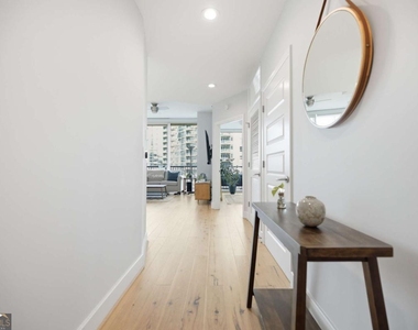 1080 Peachtree Street Ne - Photo Thumbnail 1