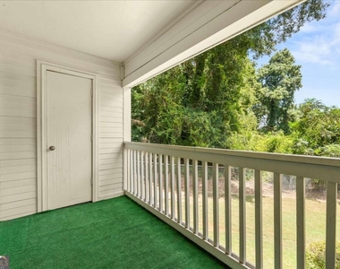 210 Appleby Drive - Photo Thumbnail 23