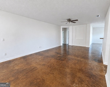 403 Soncel Drive - Photo Thumbnail 5