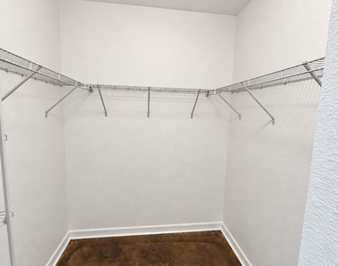 403 Soncel Drive - Photo Thumbnail 26