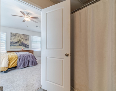 3646 Abbey Way - Photo Thumbnail 22