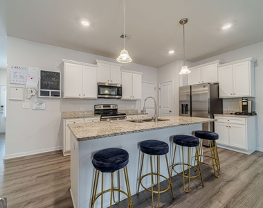 3646 Abbey Way - Photo Thumbnail 7