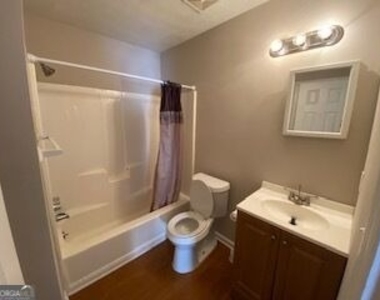 301 Cedar Creek Road - Photo Thumbnail 5