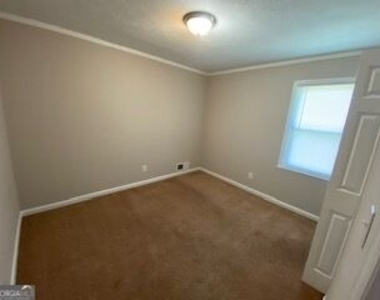 301 Cedar Creek Road - Photo Thumbnail 7