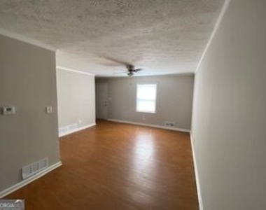 301 Cedar Creek Road - Photo Thumbnail 4