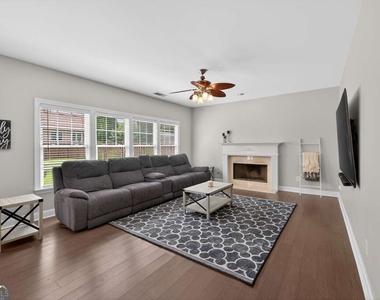 7819 Brass Lantern Drive - Photo Thumbnail 9
