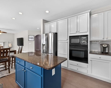 7819 Brass Lantern Drive - Photo Thumbnail 15