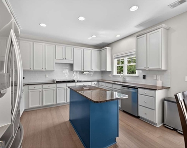 7819 Brass Lantern Drive - Photo Thumbnail 14