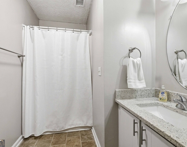 110 Clydesdale Road - Photo Thumbnail 14