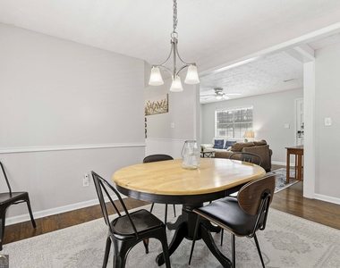 110 Clydesdale Road - Photo Thumbnail 9