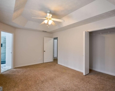 1398 Field Creek Terrace - Photo Thumbnail 21