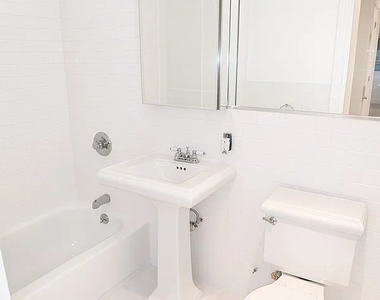 342 East 76th Street - Photo Thumbnail 3