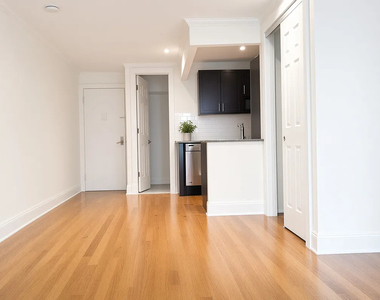 342 East 76th Street - Photo Thumbnail 1