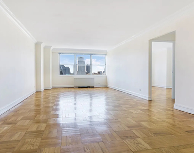 West 53rd - Photo Thumbnail 1