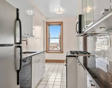 On West 107th St and Central Park West  - Photo Thumbnail 5