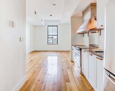 16-80 Madison Street - Photo Thumbnail 7
