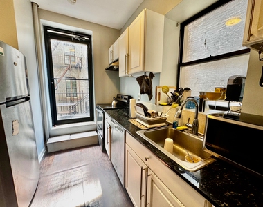 422 St Nicholas Avenue - Photo Thumbnail 1