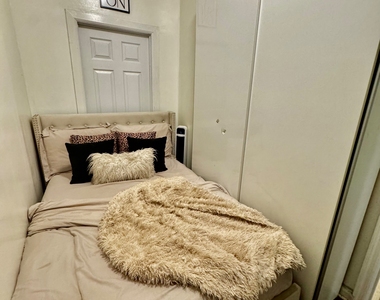 422 St Nicholas Avenue - Photo Thumbnail 6
