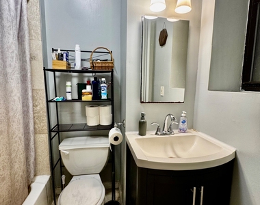422 St Nicholas Avenue - Photo Thumbnail 3