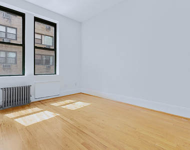East 70th Street - Photo Thumbnail 2
