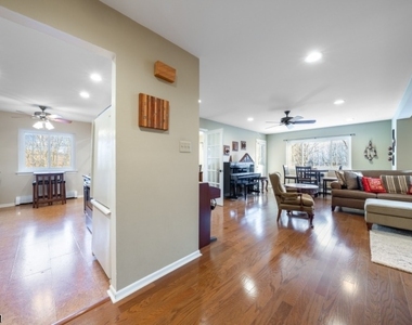 21 Foxwood Dr - Photo Thumbnail 2