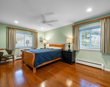 21 Foxwood Dr - Photo Thumbnail 15