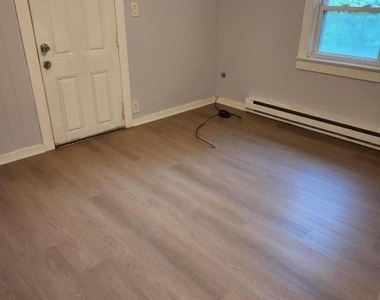72 Glenwood Mt Rd - Photo Thumbnail 4