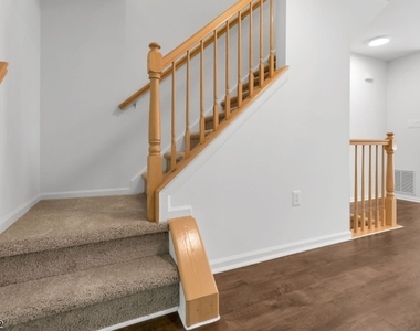 9 Knox Ct - Photo Thumbnail 15