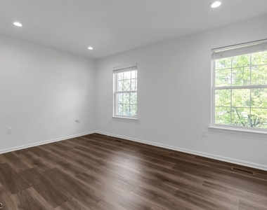 9 Knox Ct - Photo Thumbnail 26