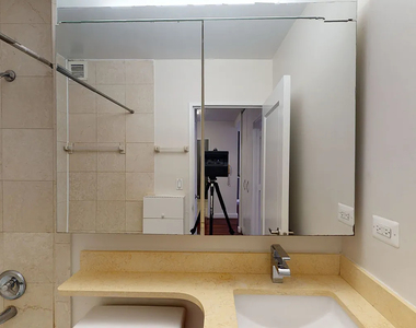 East 34th Street - Photo Thumbnail 2