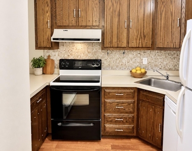 99 Arrowood Road - Photo Thumbnail 15
