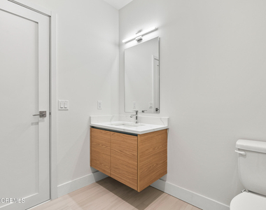 185 Morris Avenue - Photo Thumbnail 12
