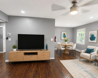 364 Westwood Avenue - Photo Thumbnail 8