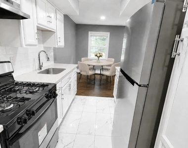 364 Westwood Avenue - Photo Thumbnail 14