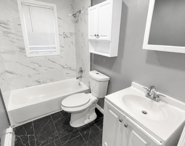 364 Westwood Avenue - Photo Thumbnail 15