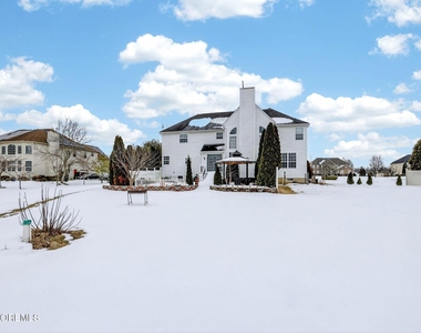 153 Sandra Way - Photo Thumbnail 28