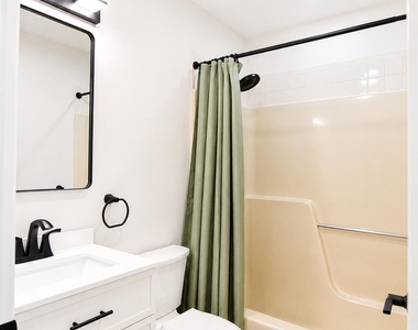 99 Oak Lane - Photo Thumbnail 26