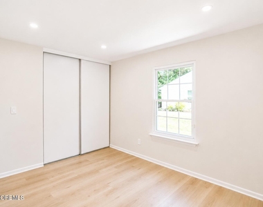 99 Oak Lane - Photo Thumbnail 27