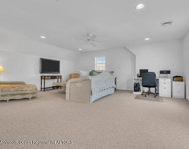 63 Fort Avenue - Photo Thumbnail 33