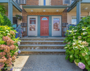 207 13th Avenue - Photo Thumbnail 1