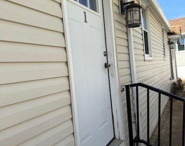240 Sherman Avenue - Photo Thumbnail 3