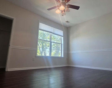 111 Shinnecock Drive - Photo Thumbnail 12