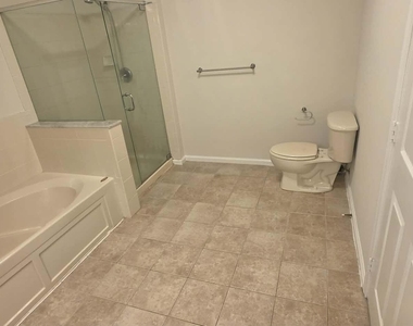 111 Shinnecock Drive - Photo Thumbnail 9