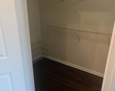 111 Shinnecock Drive - Photo Thumbnail 6